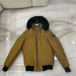 Yellow Moose Knuckles Brand New Size Large